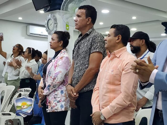 Inauguración de la Iglesia Gestión que Sana la Tierra (GST) en Santiago Oeste