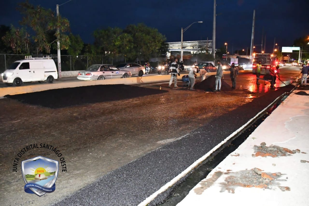 🚧 Continúa el Plan de Bacheo en la Avenida Tamboril